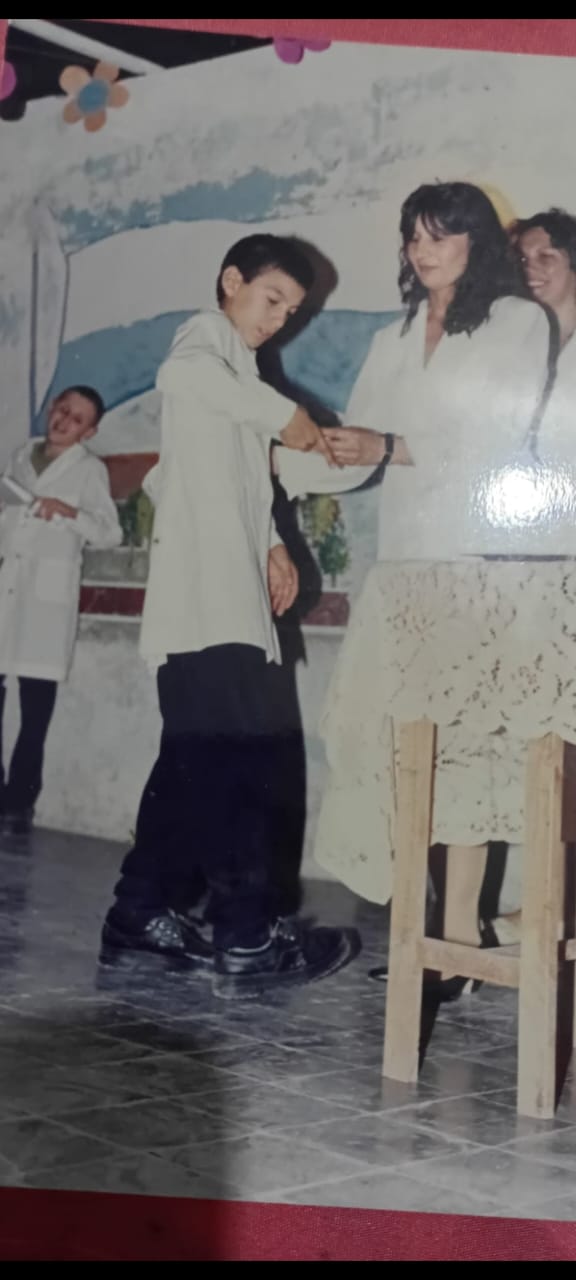 Etapa escolar de Iván Camaño
